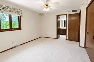 1600 Brentwood Dr, Oshkosh, WI 54904 - Photo 19