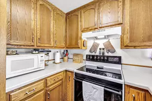2550 Finger Rd, Green Bay, WI 54302 - Photo 11