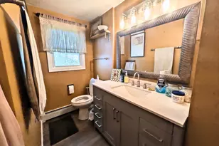 147 Hilltop Dr, Green Bay, WI 54301 - Photo 13
