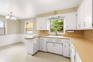 441 N Winnebago St, De Pere, WI 54115 - Photo 5
