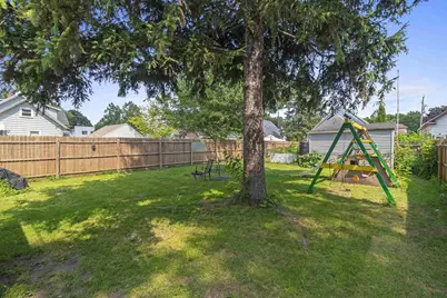 725 St George Street, Green Bay, WI 54302 - Photo 33
