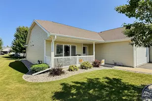 262 Wyldewood Dr, Oshkosh, WI 54904 - Photo 23