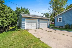 2255 Deer Trail, Green Bay, WI 54302 - Photo 7