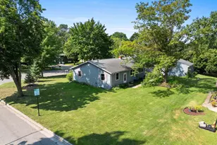 2255 Deer Trail, Green Bay, WI 54302 - Photo 9