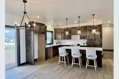 W5668 Tonys Way, Appleton, WI 54915 - Photo 5