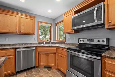 290 Royal St Pats Drive, Wrightstown, WI 54180 - Photo 7