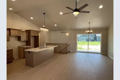 1970 Penny Lane, New London, WI 54961 - Photo 3