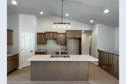 1970 Penny Lane, New London, WI 54961 - Photo 5