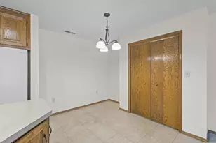 1600 Rustic Oaks Ct, Green Bay, WI 54301 - Photo 5
