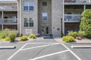 1600 Rustic Oaks Ct, Green Bay, WI 54301 - Photo 3