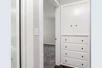 735 S Baird Street, Green Bay, WI 54301 - Photo 21