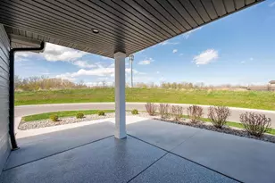 2812 Elm Tree, Green Bay, WI 54313 - Photo 3