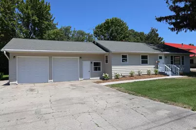 6070 County Road S, Little Suamico, WI 54171 - Photo 1