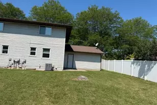 418 Kelly Jo Dr, Green Bay, WI 54303 - Photo 31