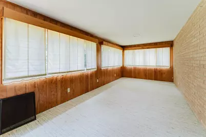 2897 Omro Road, Oshkosh, WI 54904 - Photo 17