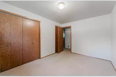 2897 Omro Road, Oshkosh, WI 54904 - Photo 11
