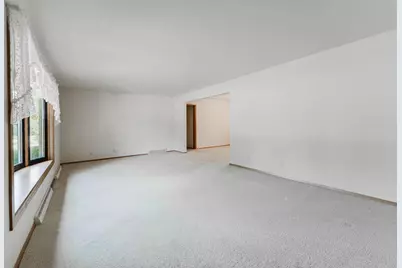 2897 Omro Road, Oshkosh, WI 54904 - Photo 3