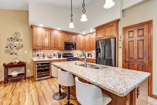 2206 Blue Stem Ln, De Pere, WI 54115 - Photo 9