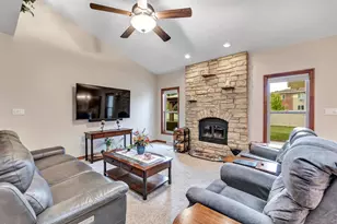 2206 Blue Stem Ln, De Pere, WI 54115 - Photo 13