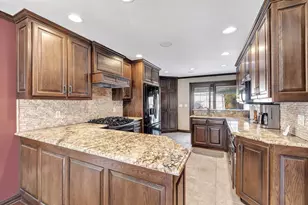 110 River Island Dr, Oconto Falls, WI 54154 - Photo 9