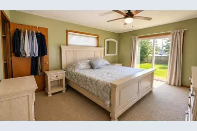 3720 Purple Crest Court, Oshkosh, WI 54901 - Photo 11