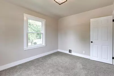 2515 Sheridan Place, Manitowoc, WI 54220 - Photo 17