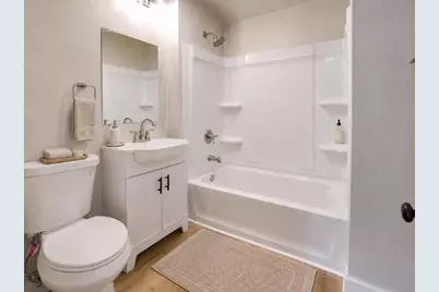 2515 Sheridan Place, Manitowoc, WI 54220 - Photo 21