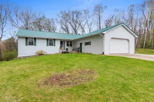 N7163 Cozy Oaks Cir, Shawano, WI 54166 - Photo 3