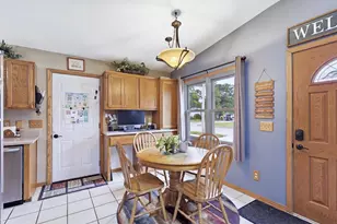 217 E Mitchell Ave, Appleton, WI 54915 - Photo 5