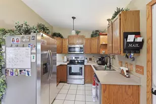 217 E Mitchell Ave, Appleton, WI 54915 - Photo 7