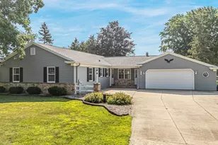 5116 Violet Ln, Oshkosh, WI 54904 - Photo 1