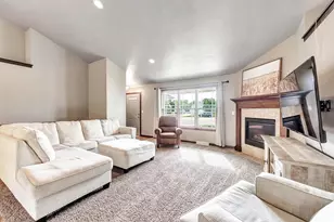 2458 Prairie Wind Ct, Green Bay, WI 54303 - Photo 3