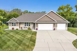 2458 Prairie Wind Ct, Green Bay, WI 54303 - Photo 1
