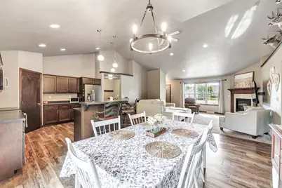 2458 Prairie Wind Court, Green Bay, WI 54303 - Photo 7