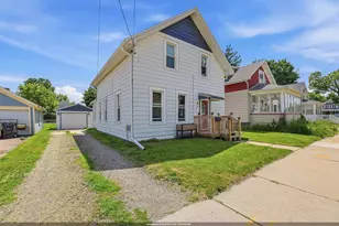 313 Prospect Ave, Oshkosh, WI 54901 - Photo 1