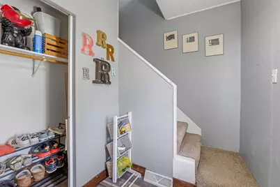 313 Prospect Avenue, Oshkosh, WI 54901 - Photo 7
