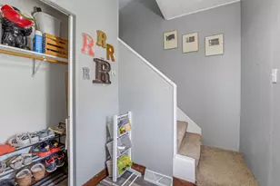 313 Prospect Ave, Oshkosh, WI 54901 - Photo 11