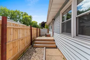 1919 Winchester Ave, Oshkosh, WI 54901 - Photo 25