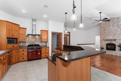 3940 Sunnyview Road, De Pere, WI 54115 - Photo 11