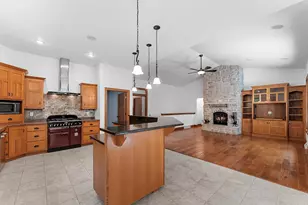3940 Sunnyview Rd, De Pere, WI 54115 - Photo 7