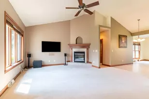 1337 Brooks Ln, Oshkosh, WI 54904 - Photo 13