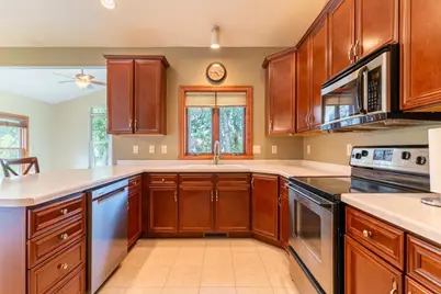 1337 Brooks Lane, Oshkosh, WI 54904 - Photo 17