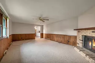 413 S Good Hope Rd, De Pere, WI 54115 - Photo 9