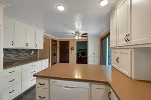 413 S Good Hope Rd, De Pere, WI 54115 - Photo 21