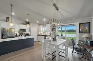 1756 Red Oak St, Green Bay, WI 54313 - Photo 11