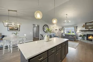 1756 Red Oak St, Green Bay, WI 54313 - Photo 17