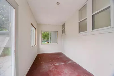 1616 Jefferson Street, Oshkosh, WI 54901 - Photo 9