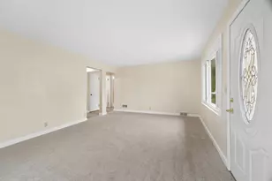 1616 Jefferson St, Oshkosh, WI 54901 - Photo 3