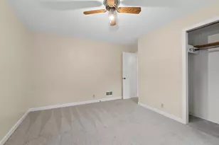1616 Jefferson St, Oshkosh, WI 54901 - Photo 11