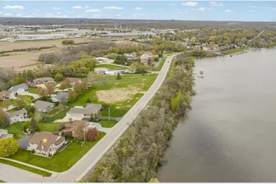 2228 Lost Dauphin Road, De Pere, WI 54115 - Photo 43